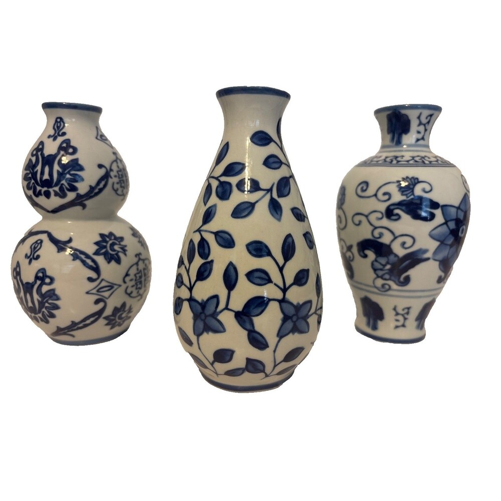 Bombay Company Blue & White Floral Ceramic Vases of 3 Decor Asian Indian design